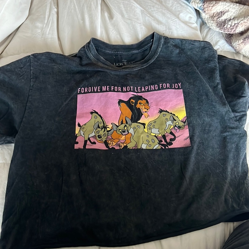 Disney crop top lion king